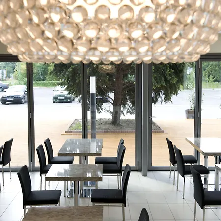 فندق Expo Tower By Mellow Mood 4*