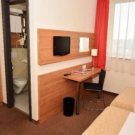 Otel Expo Tower By Mellow Mood 4*