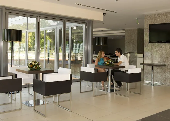 Expo Tower By Mellow Mood 4*