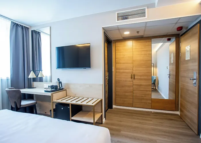 Expo Tower By Mellow Mood 4*