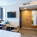 Expo Tower By Mellow Mood 4*